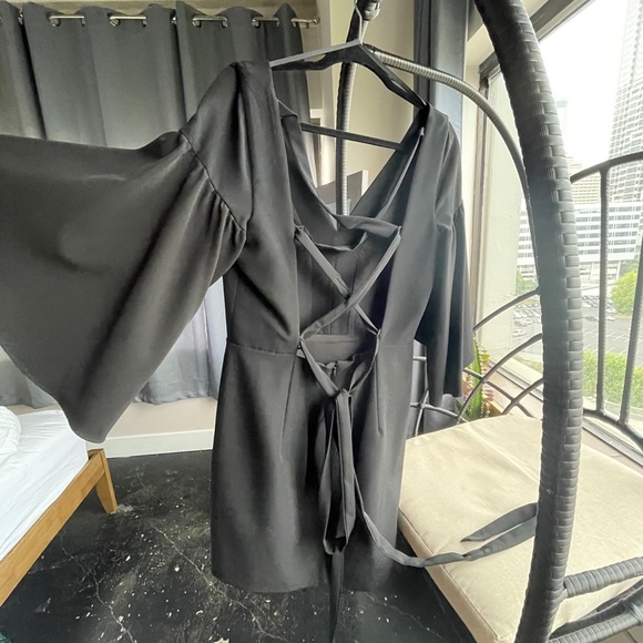 Milly black mini dress with oversized sleeves - Picture 3 of 4